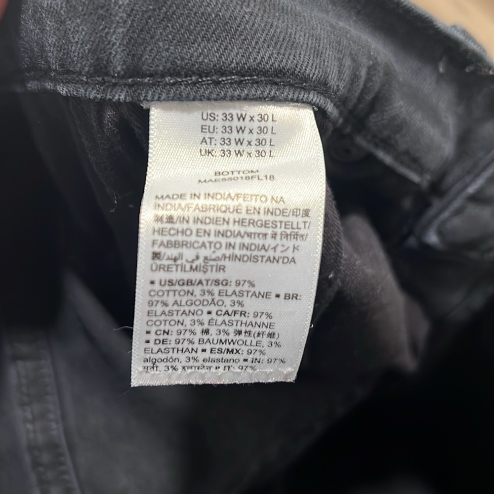 Black Jean - Picture 3 of 3